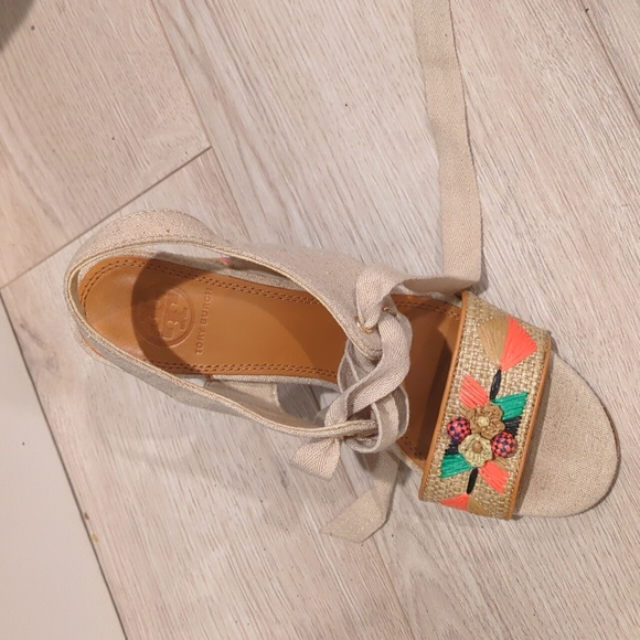 Tory Burch block heele - Picture 2 of 6